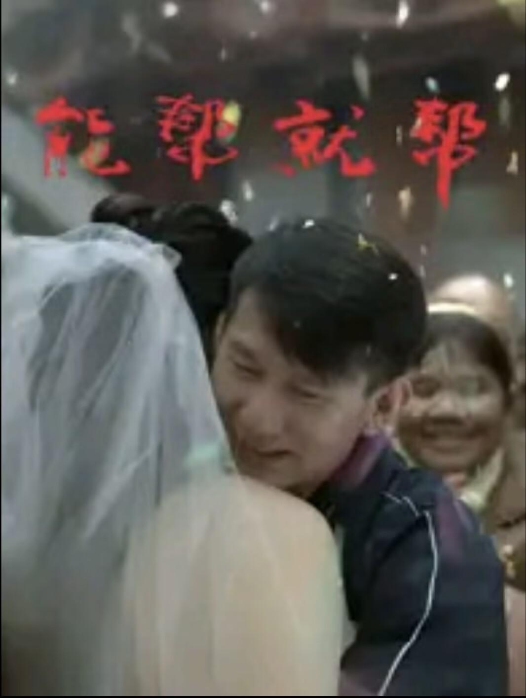 能帮就帮海报