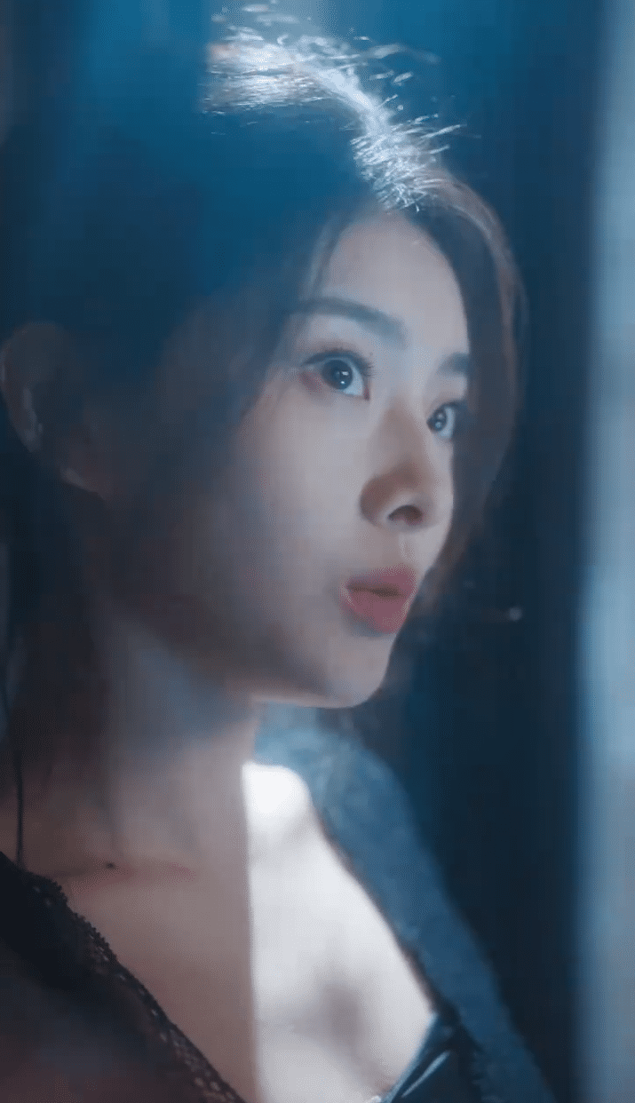 白月光反击说明书海报