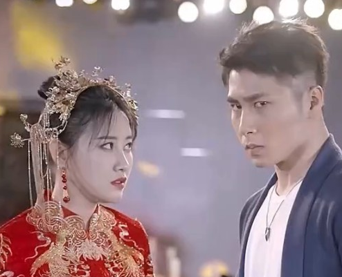 枭龙无双海报